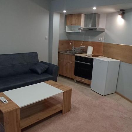 Varna Studio 2 Luaran gambar