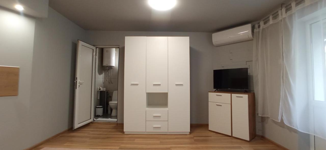 Varna Studio 2 Luaran gambar